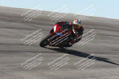 media/Oct-13-2025-Moto Forza (Mon) [[a66d839500]]/3-B Group/Session 2 (Bowl)/